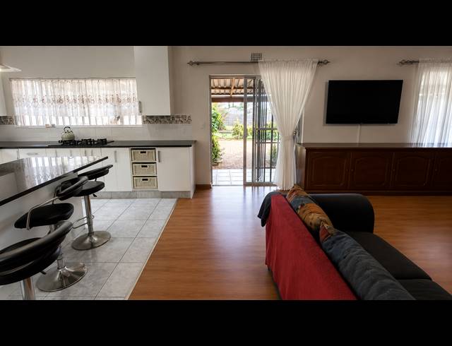 3 BEDROOM HOUSE FOR SALE IN THREE RIVERS EAST